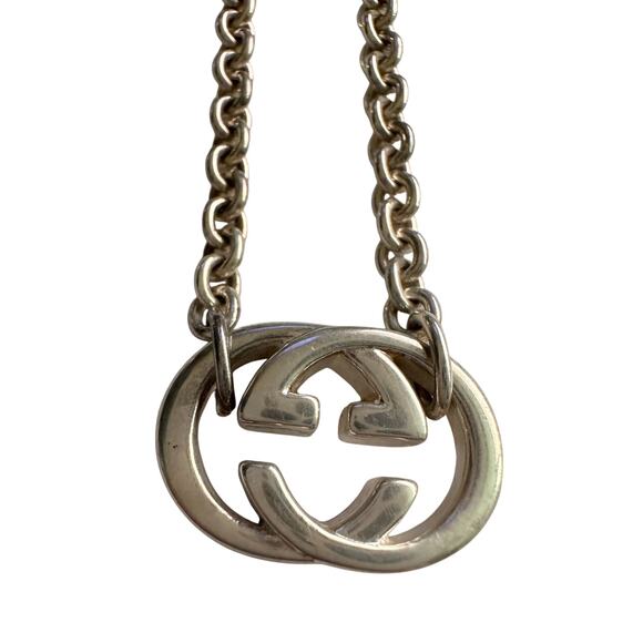 GUCCI Interlocking GG Logo Necklace (16") Sterling Silver - Picture 3 of 7